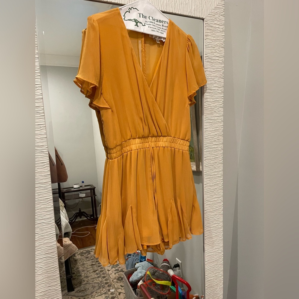 Romper size L fits 6/8